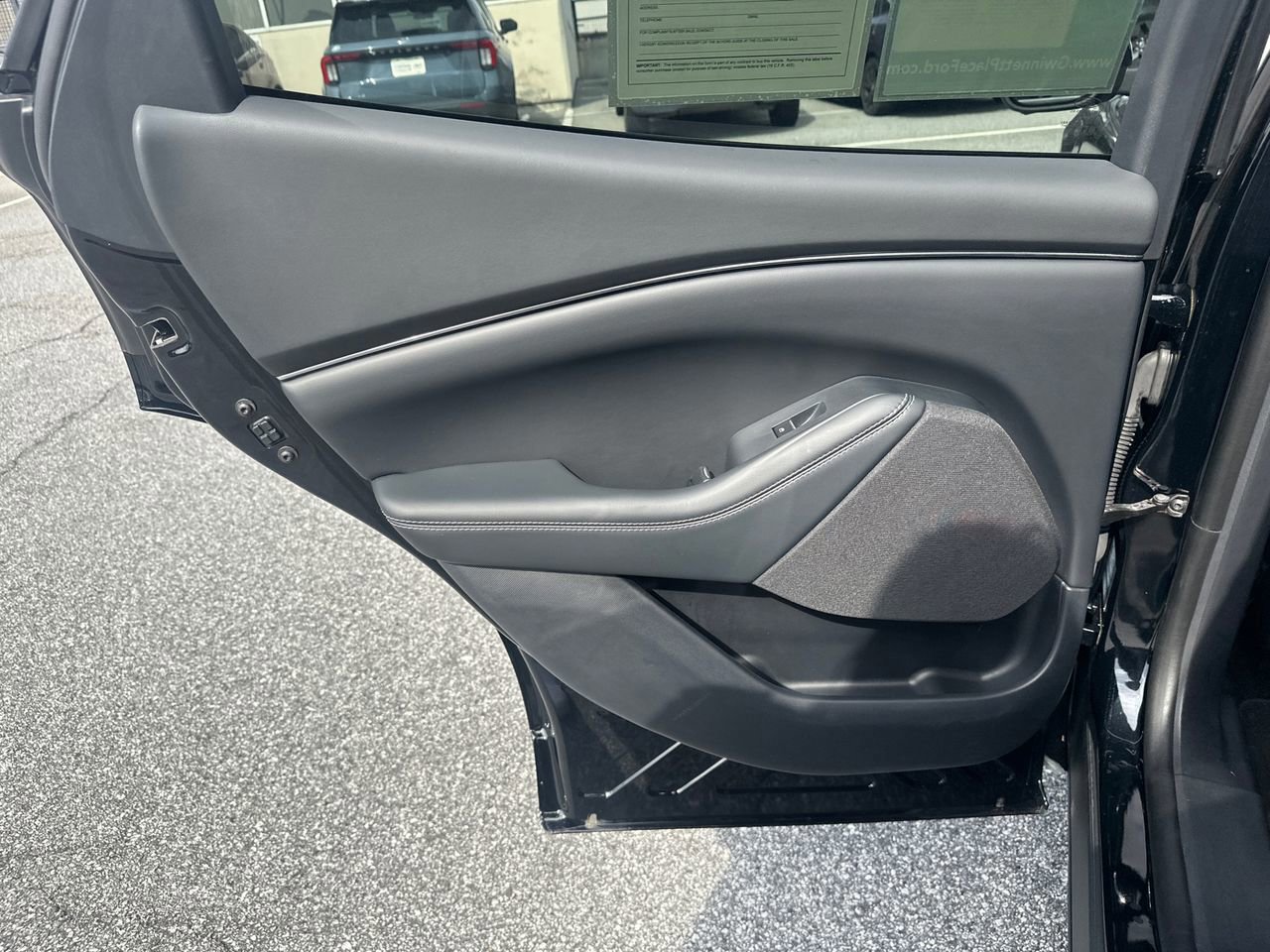 Certified 2025 Ford Mustang Mach-E Select w/ Comfort Package Lite image 24