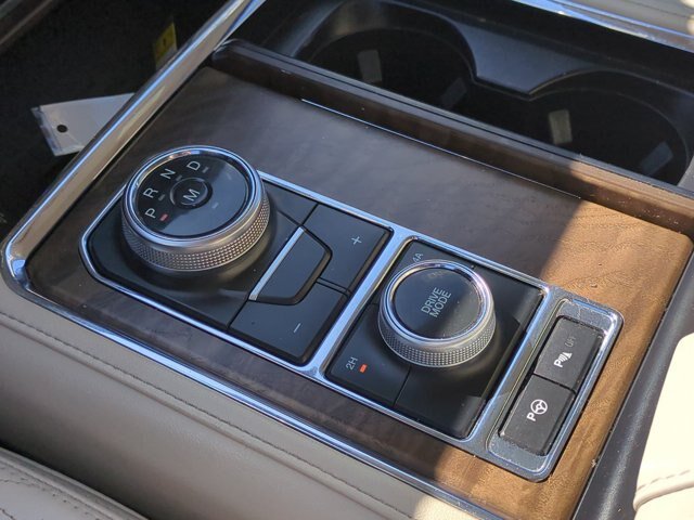 Certified 2019 Ford Expedition Platinum AWD/4WD image 27