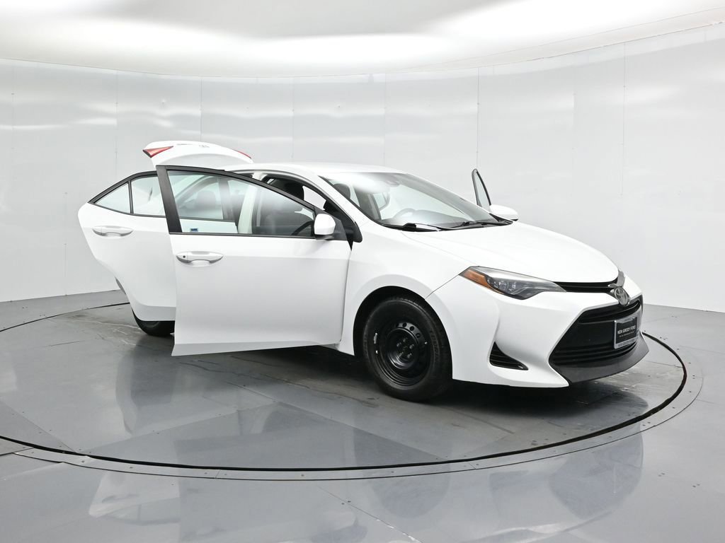 Used 2018 Toyota Corolla L image 48