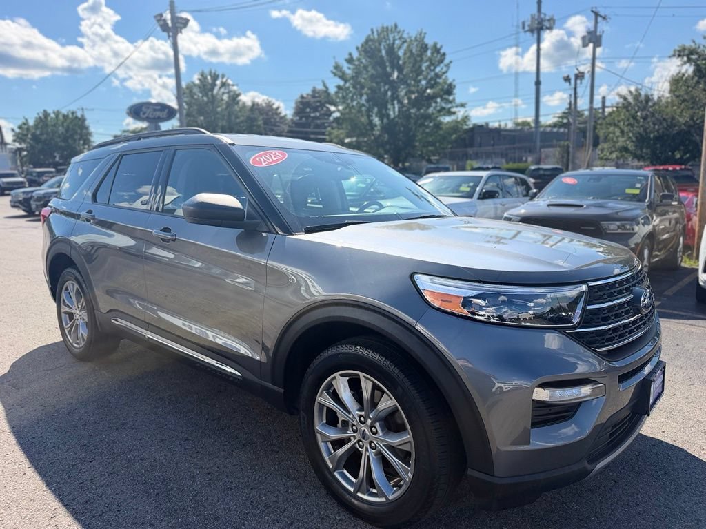 Certified 2023 Ford Explorer XLT w/ Equipment Group 202A AWD/4WD image 10