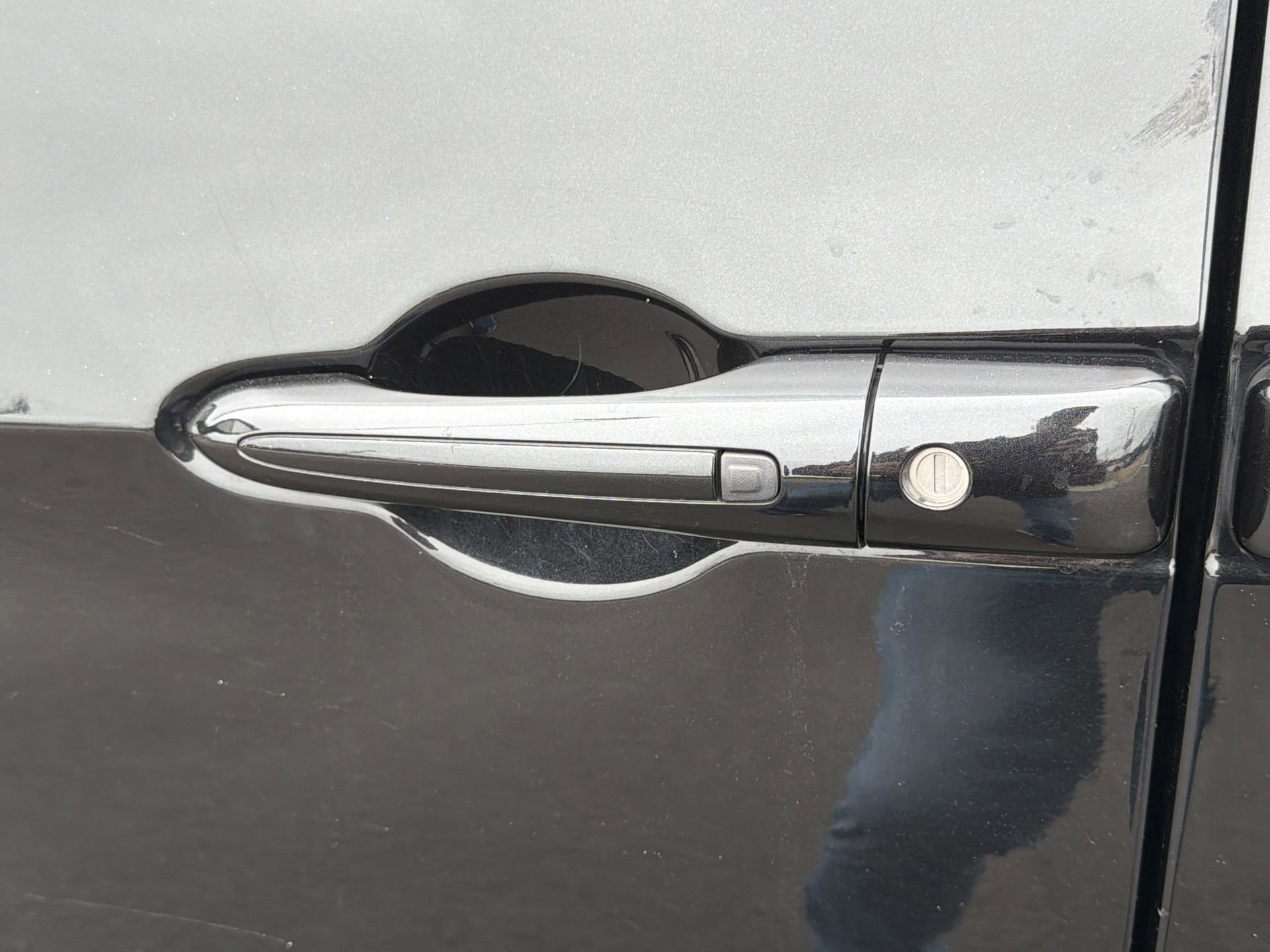 Used 2023 Chrysler Pacifica Touring image 37