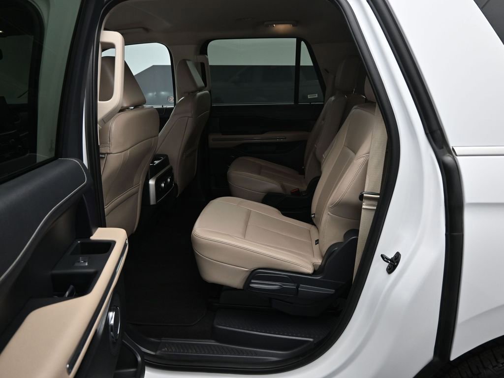 Certified 2024 Ford Expedition Max XLT image 45