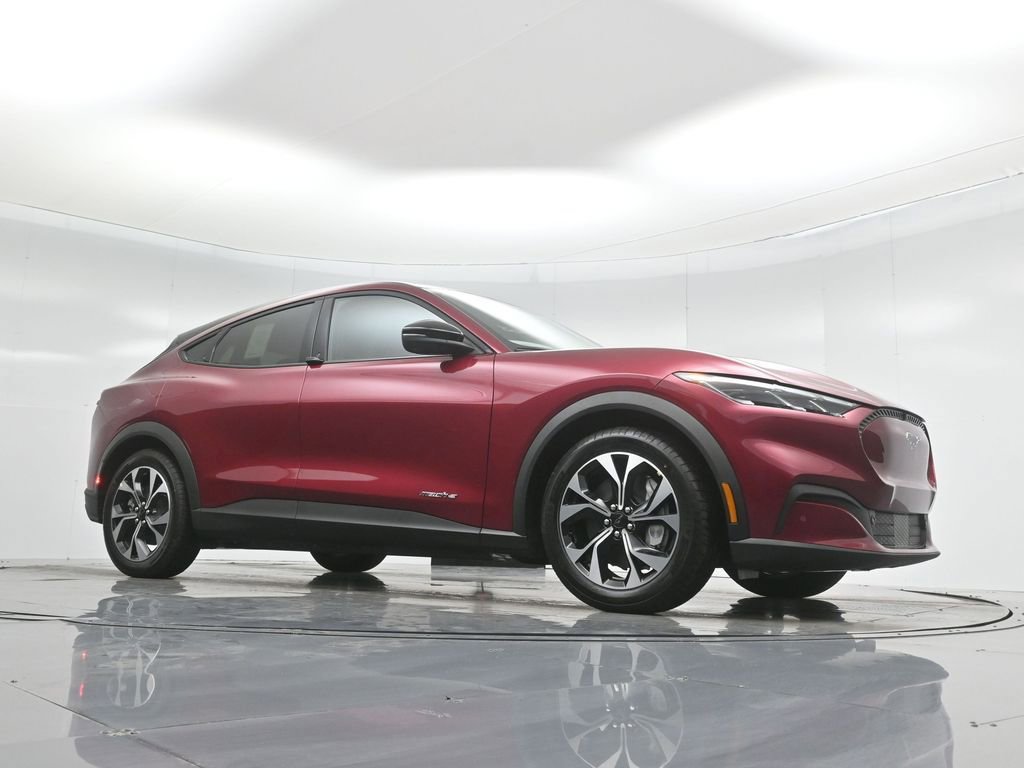 Certified 2025 Ford Mustang Mach-E Select image 4