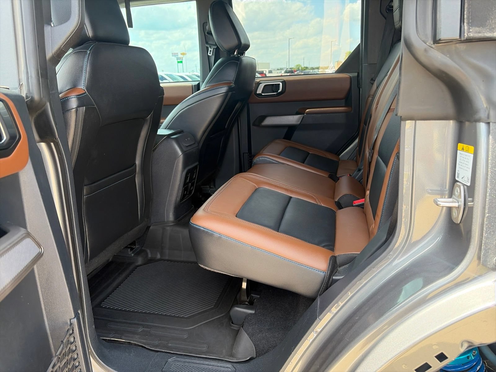 Certified 2021 Ford Bronco Outer Banks w/ Sasquatch Package AWD/4WD image 18