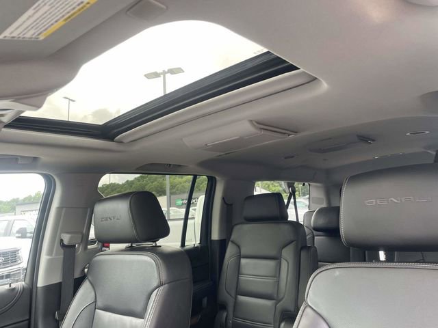 Used 2019 GMC Yukon XL Denali w/ Denali Ultimate Package AWD/4WD image 22