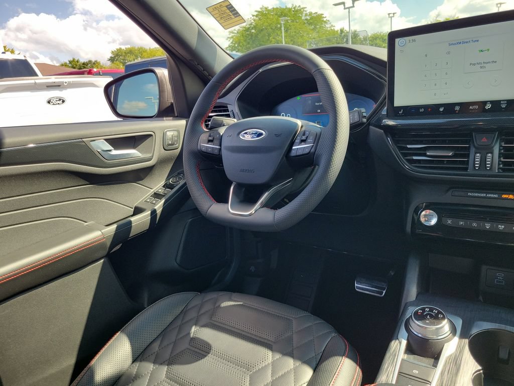 Certified 2023 Ford Escape ST-Line Elite w/ Premium Technology Package AWD/4WD image 13