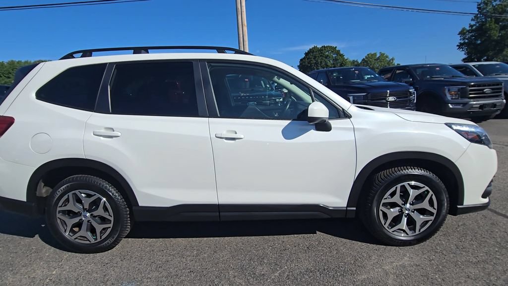 Used 2024 Subaru Forester Premium AWD/4WD image 21