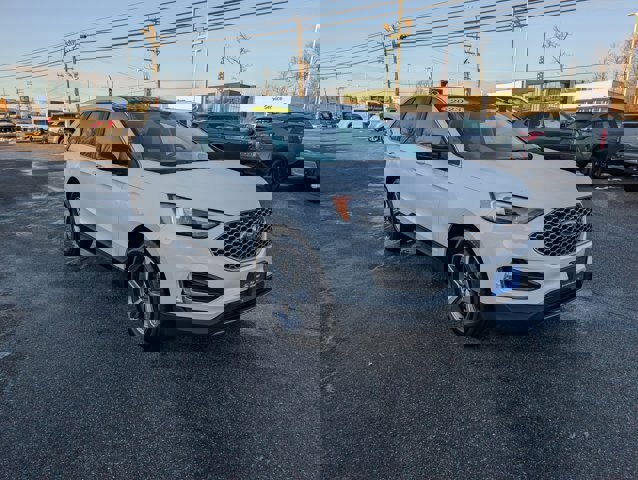 Certified 2023 Ford Edge SEL w/ Convenience Package image 7