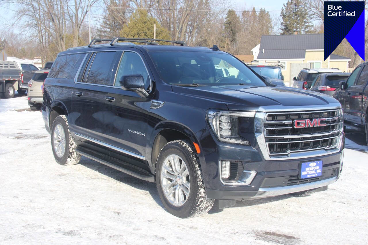 Used 2023 GMC Yukon XL SLT image 1