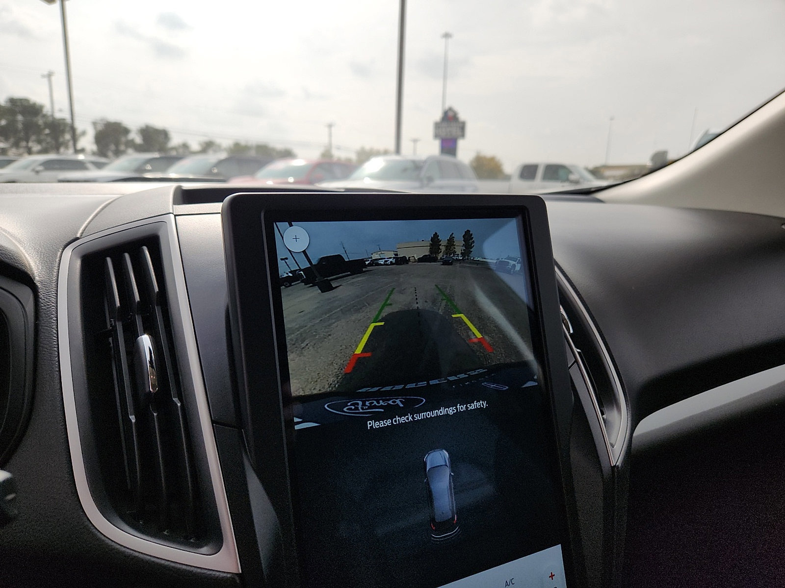 Certified 2023 Ford Edge SEL image 11