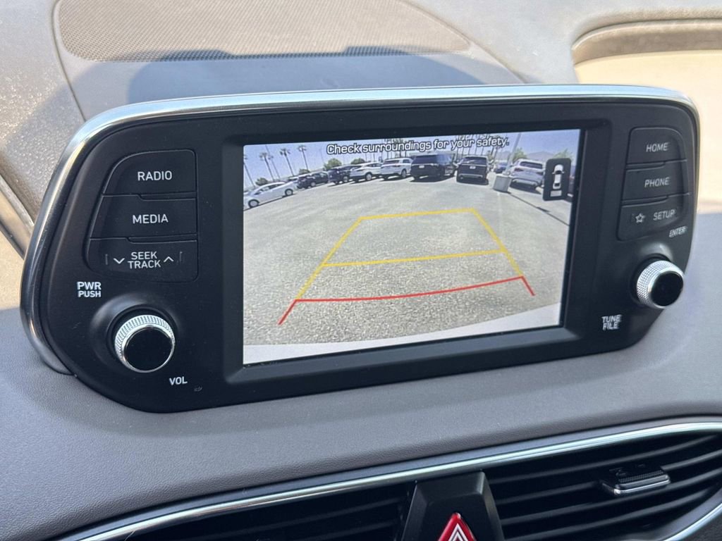 Used 2019 Hyundai Santa Fe SE AWD/4WD image 16