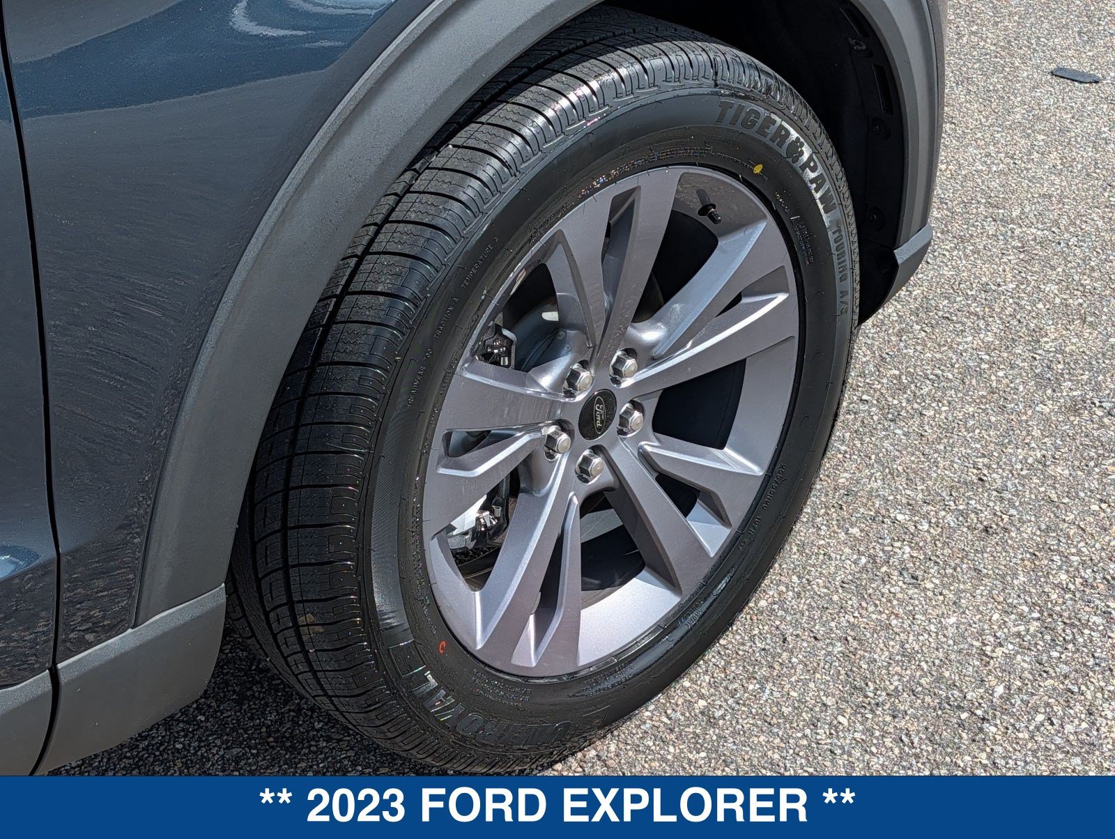 Certified 2023 Ford Explorer XLT w/ Equipment Group 202A RWD image 13