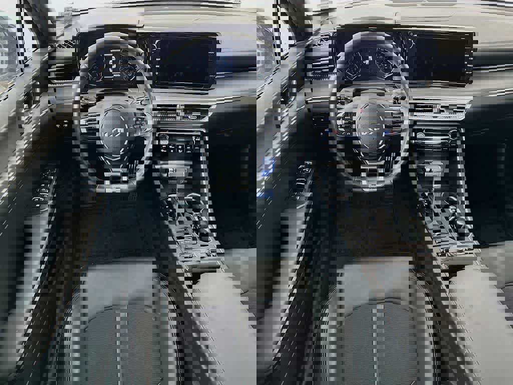 Used 2024 Kia K5 GT-Line w/ GT-Line Premium Package image 13