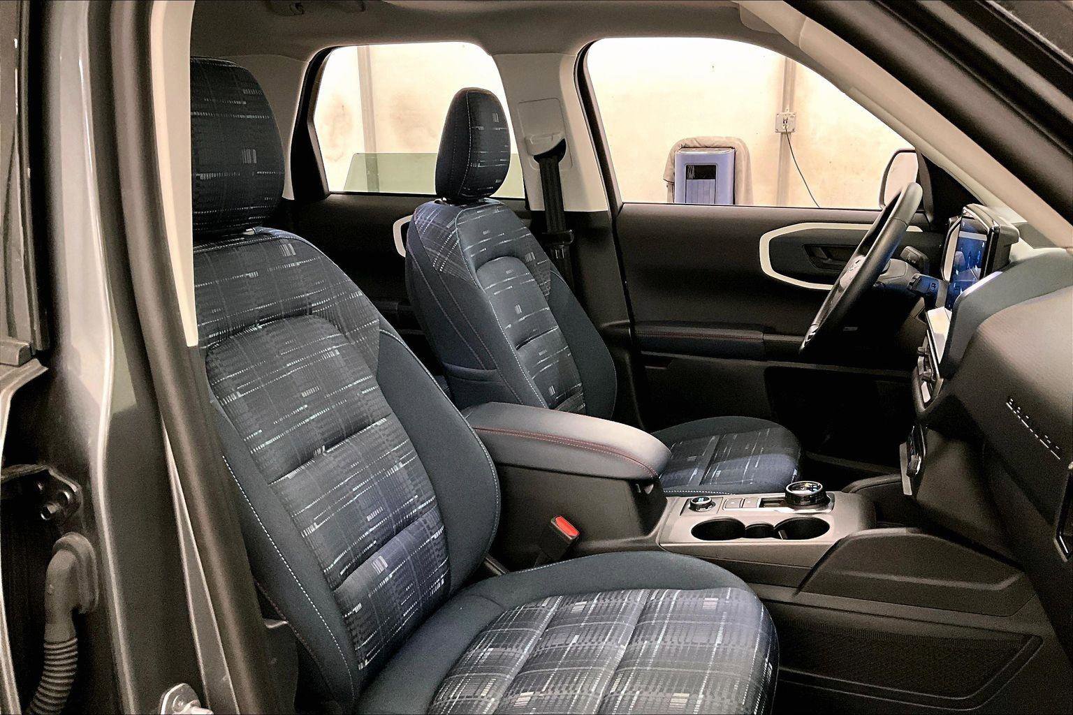 Certified 2025 Ford Bronco Sport Heritage w/ Convenience Package image 7