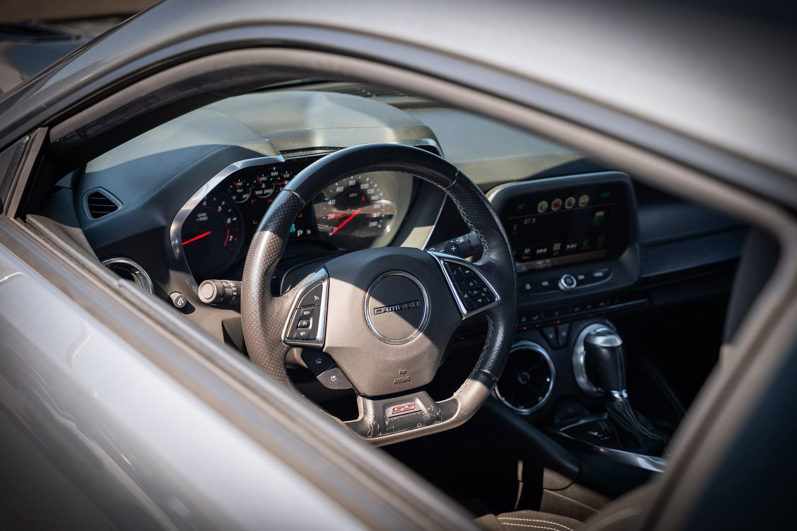 Used 2018 Chevrolet Camaro SS image 36