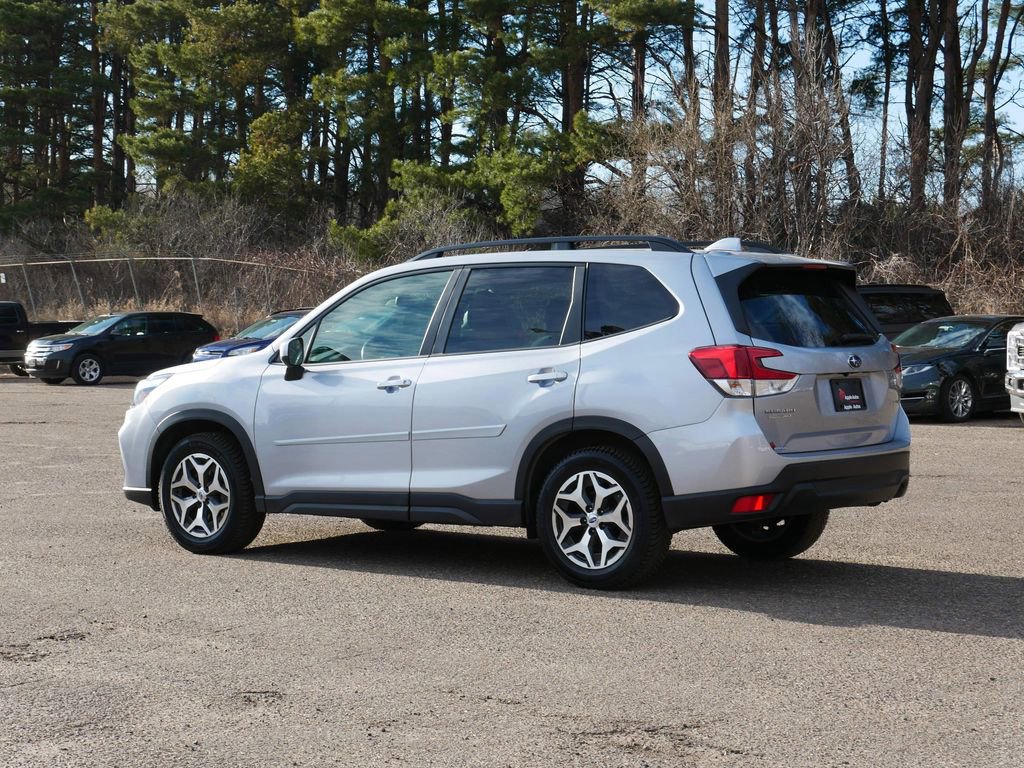 Used 2021 Subaru Forester Premium image 4