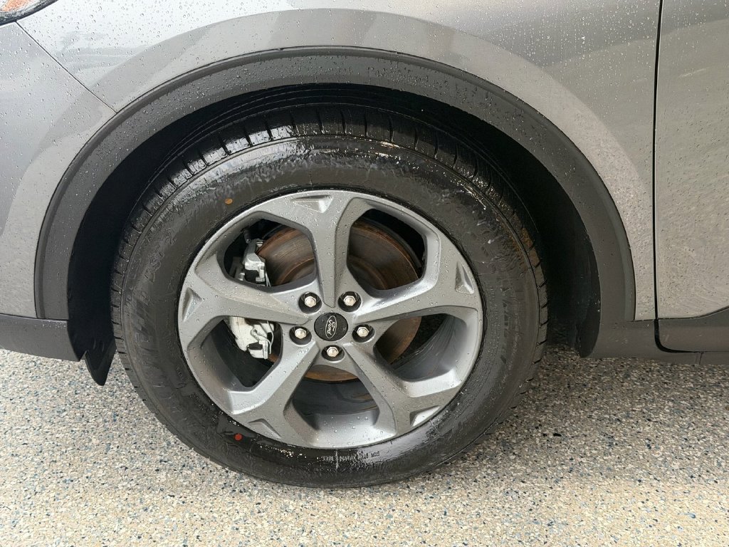 Certified 2025 Ford Escape ST-Line FWD image 18