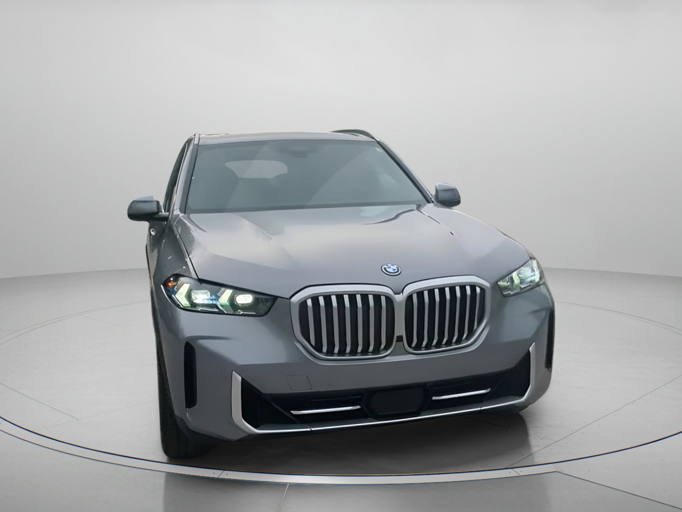 Used 2025 BMW X5 xDrive50e AWD/4WD image 5