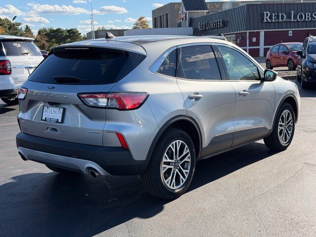 Certified 2022 Ford Escape SEL w/ Technology Package AWD/4WD image 3