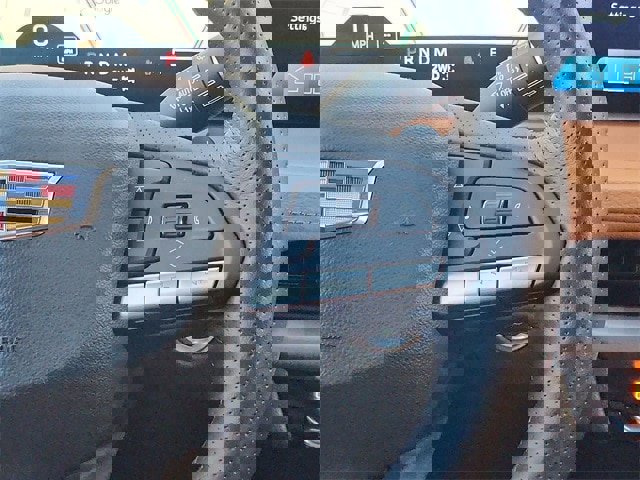 Used 2025 Cadillac XT4 Sport image 15