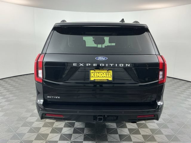 Certified 2025 Ford Expedition Active AWD/4WD image 6