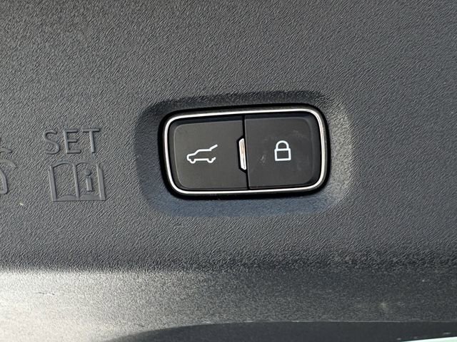 Certified 2025 Ford Expedition Active image 36