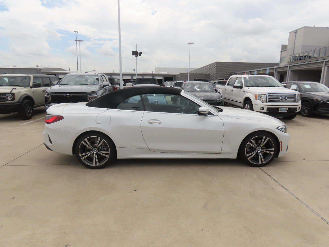 Used 2021 BMW 430i Convertible w/ Premium Package RWD image 8