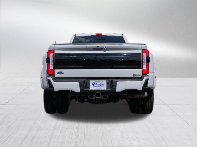 Certified 2026 Ford F450 Platinum w/ FX4 Off-Road Package AWD/4WD image 4