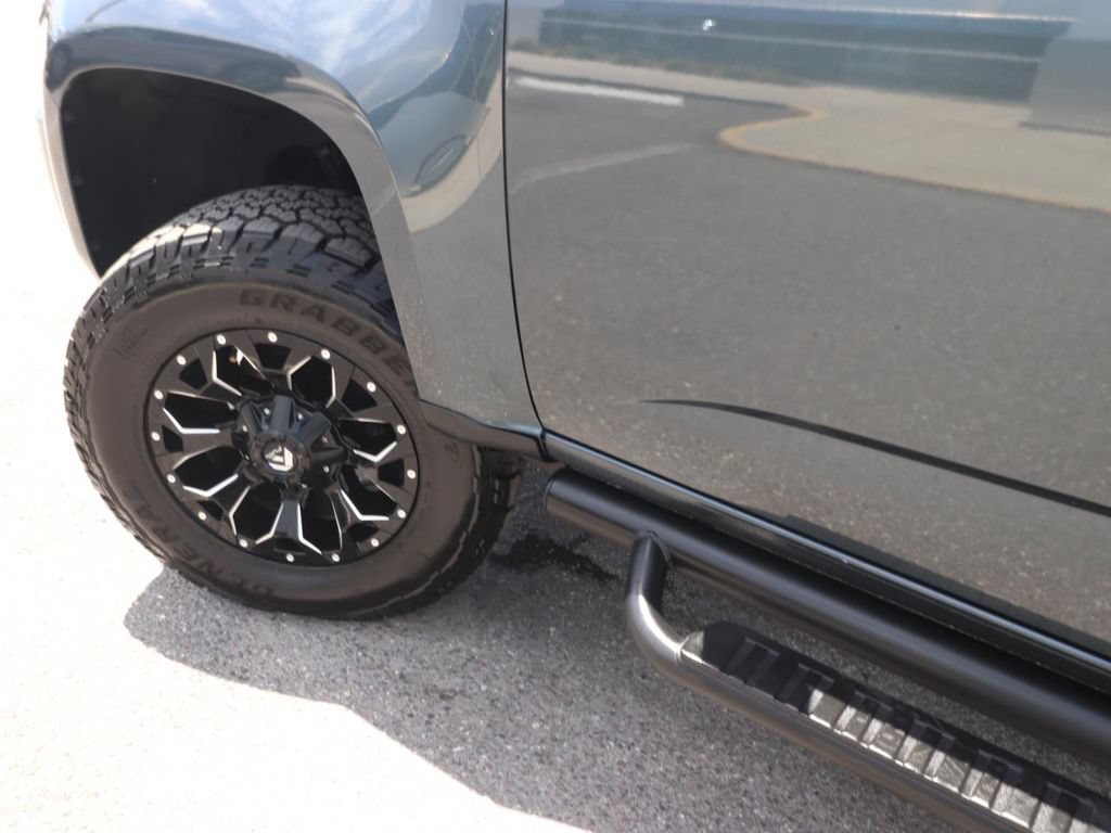 Used 2019 Chevrolet Colorado LT RWD image 3