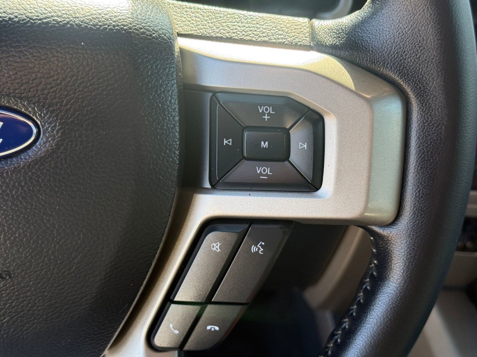 Certified 2022 Ford F350 Lariat w/ Lariat Ultimate Package image 23