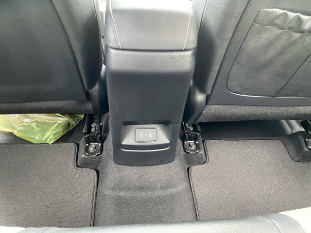 Used 2023 Kia Soul GT-Line FWD image 32