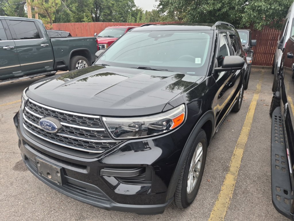 Certified 2022 Ford Explorer XLT RWD image 4