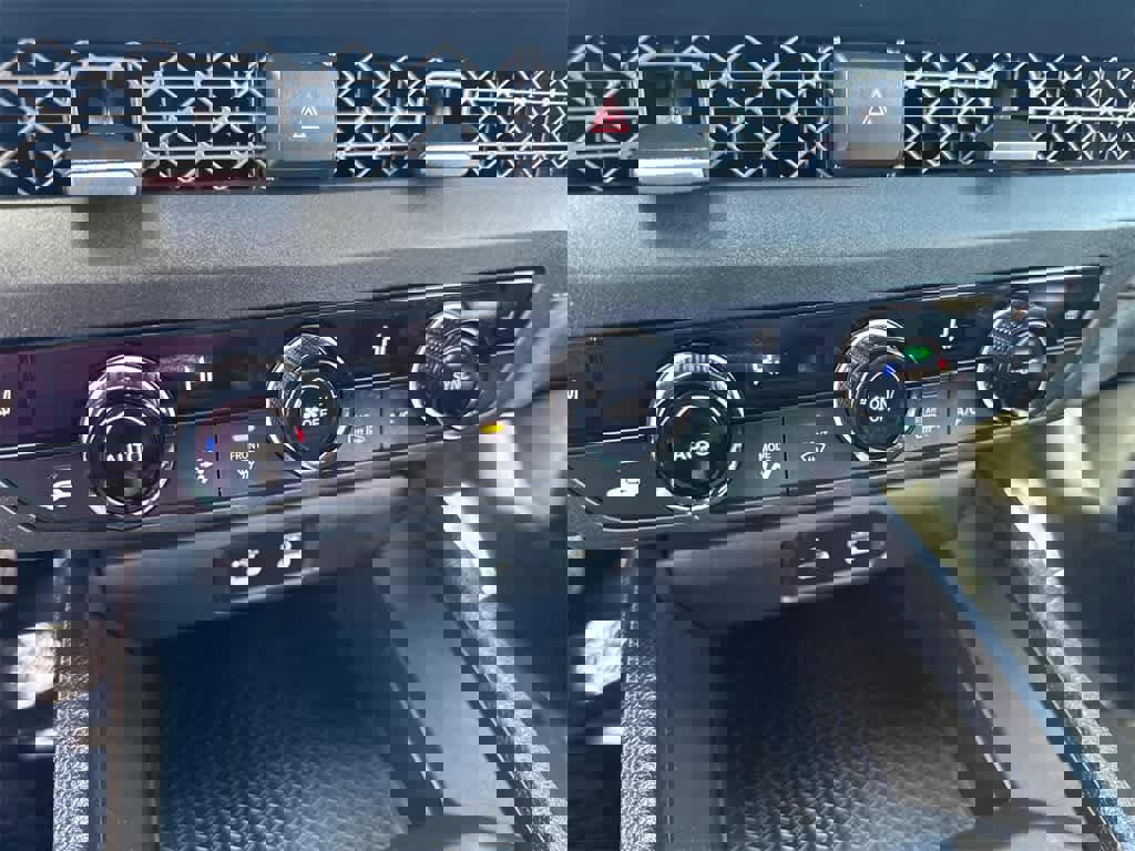 Used 2024 Honda Accord EX image 29