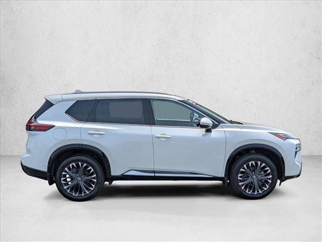 Used 2024 Nissan Rogue Platinum w/ Platinum Premium Package FWD image 4