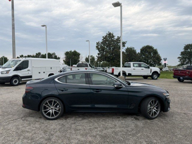 Used 2025 Genesis G70 2.5T AWD/4WD image 10