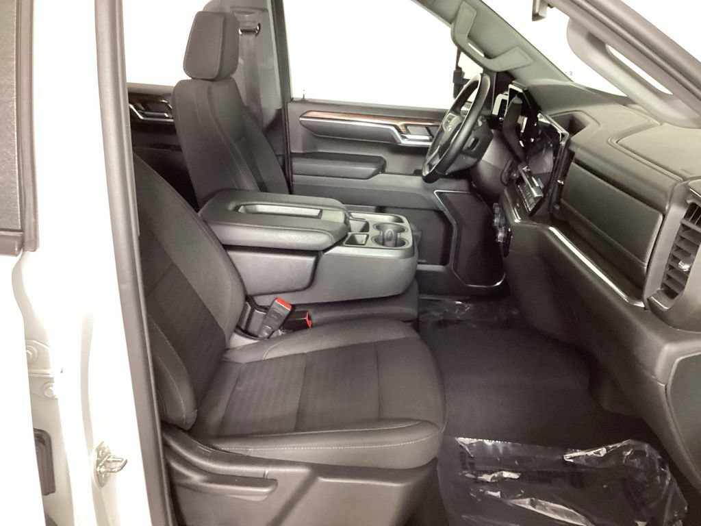 Used 2023 Chevrolet Silverado 1500 RST AWD/4WD image 34
