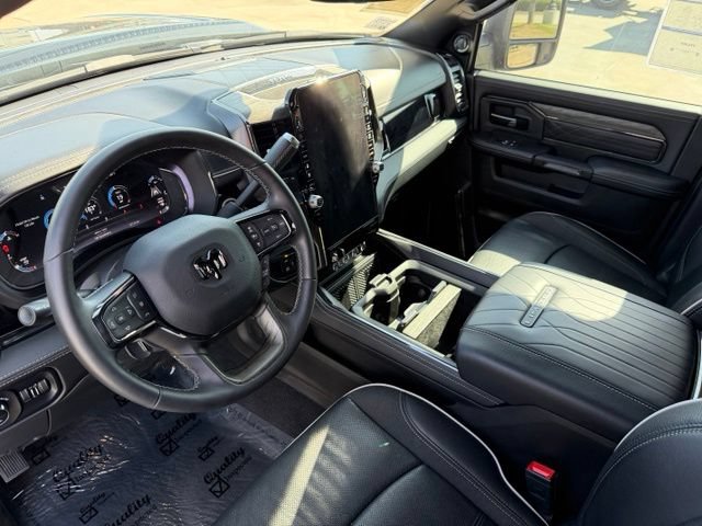 Used 2025 RAM 2500 Limited AWD/4WD image 12
