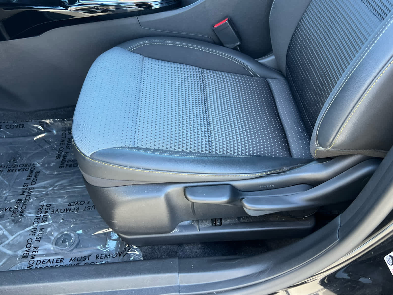 Used 2024 Chevrolet Trax LT w/ Driver Confidence Package image 29