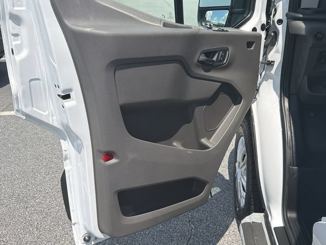 Certified 2025 Ford Transit 250 Low Roof w/ Exterior Upgrade Package RWD image 12