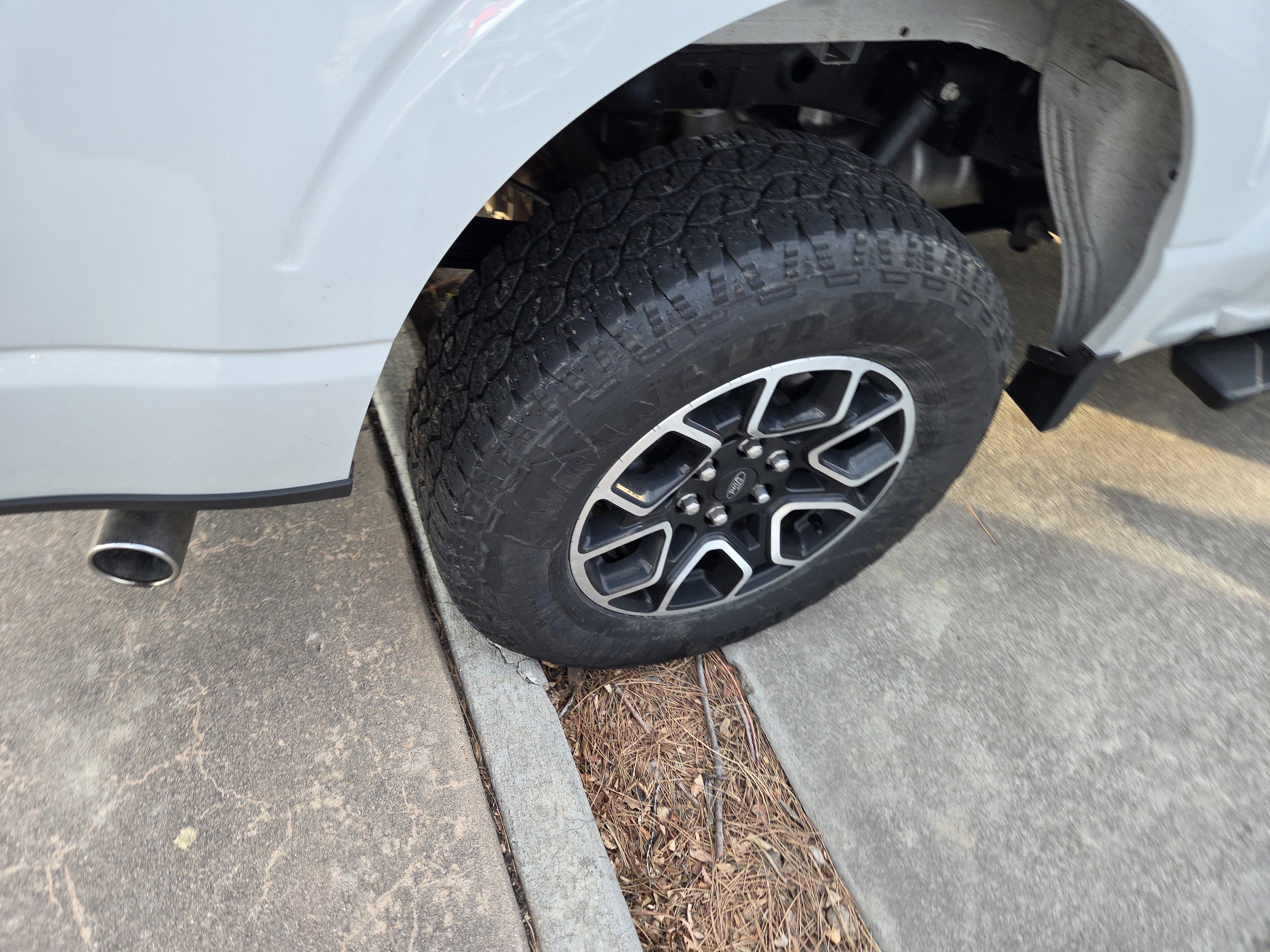 Certified 2023 Ford F150 XLT w/ Equipment Group 302A High image 12