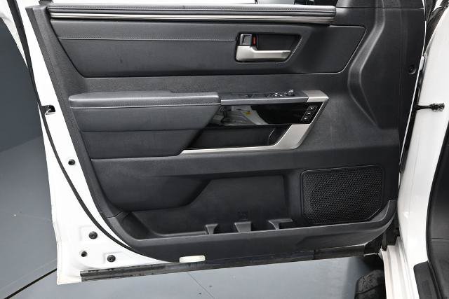 Used 2023 Toyota Tundra Limited AWD/4WD image 19