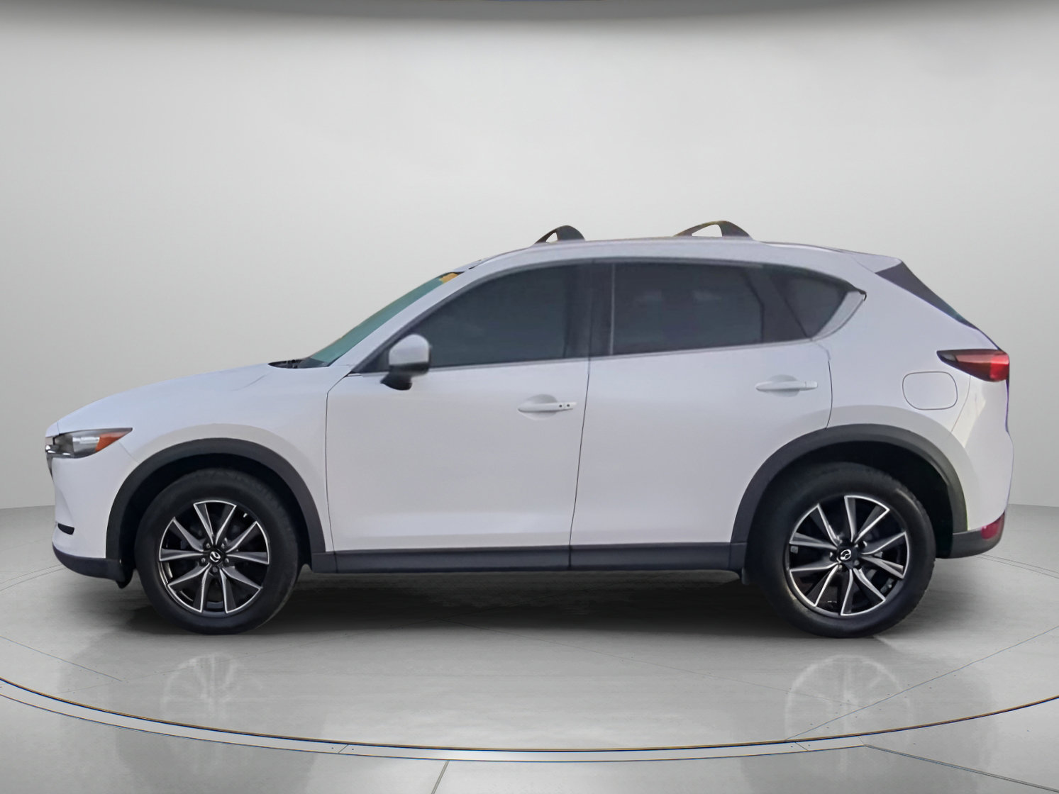 Used 2018 MAZDA CX-5 Touring w/ Preferred Equipment Package FWD image 16
