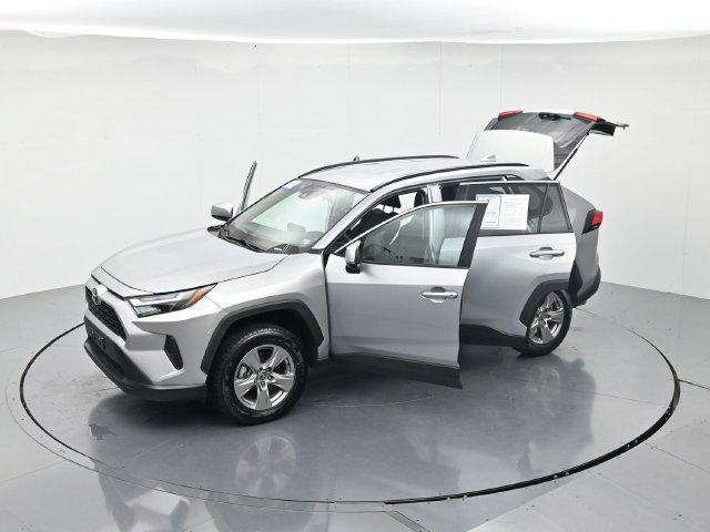 Used 2025 Toyota RAV4 XLE w/ Weather Package AWD/4WD image 44