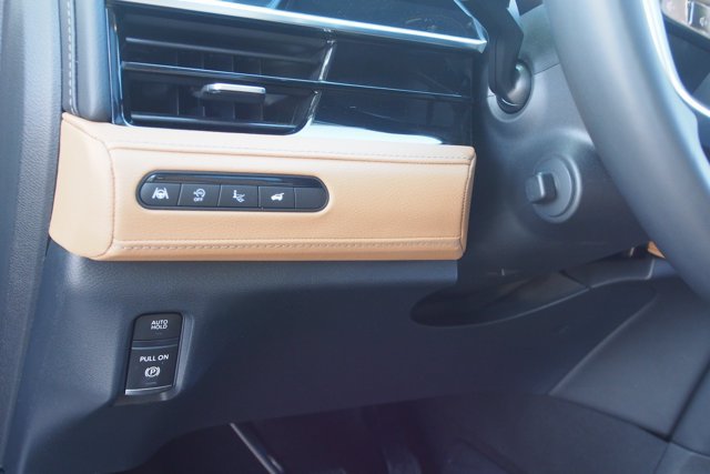 Used 2025 INFINITI QX80 Sensory AWD/4WD image 29