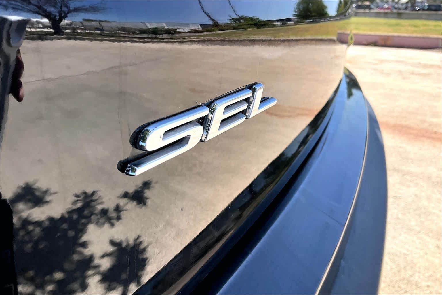 Certified 2022 Ford Edge SEL AWD/4WD image 10