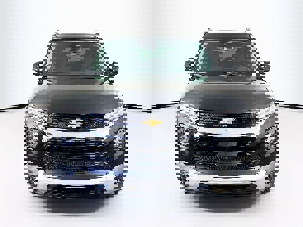 Used 2023 Chevrolet TrailBlazer LT w/ Convenience Package image 8