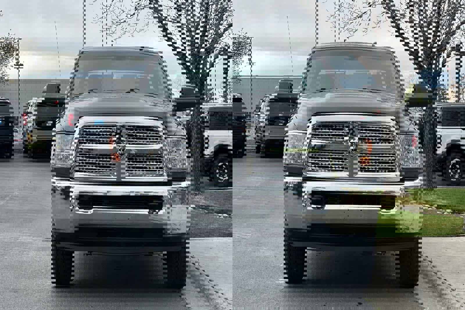 Used 2018 RAM 2500 Tradesman w/ Chrome Appearance Group image 8