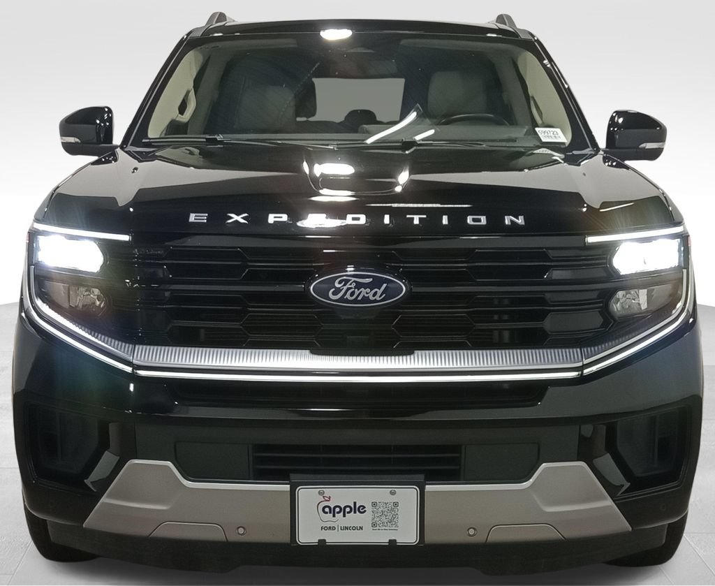 Certified 2025 Ford Expedition Max Platinum w/ Driver's Package AWD/4WD image 10
