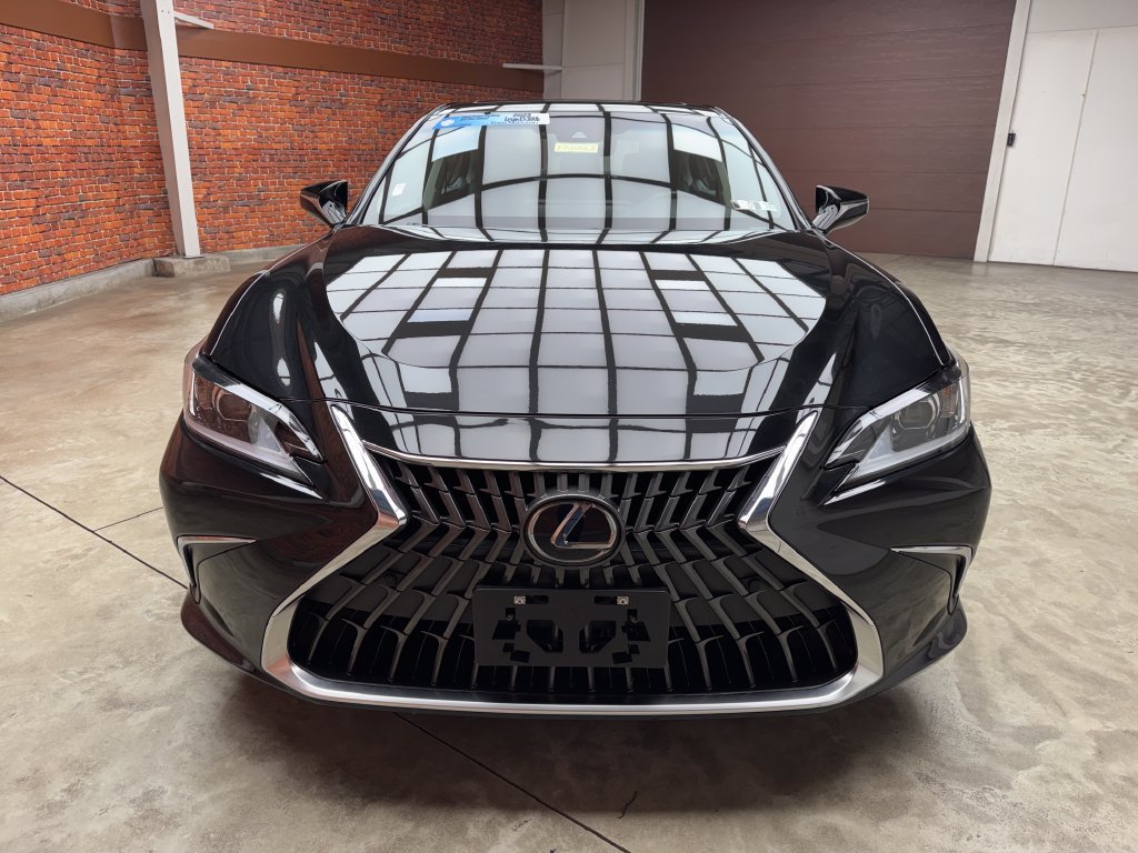 Used 2023 Lexus ES 300h w/ Premium Package FWD image 8