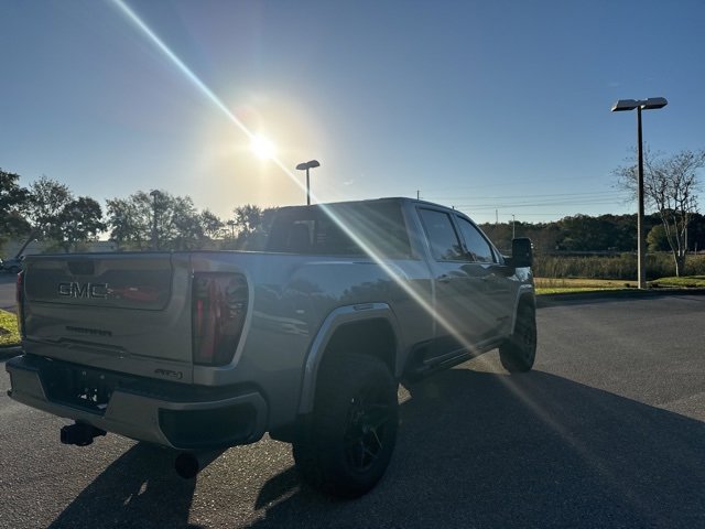 Used 2024 GMC Sierra 2500 AT4 w/ AT4 Premium Plus Package image 5